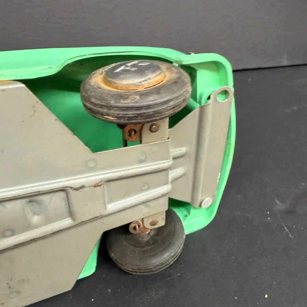 Vintage Toy Founders Kaiser Convertible Toy Car 1950s Green Plastic Metal Base